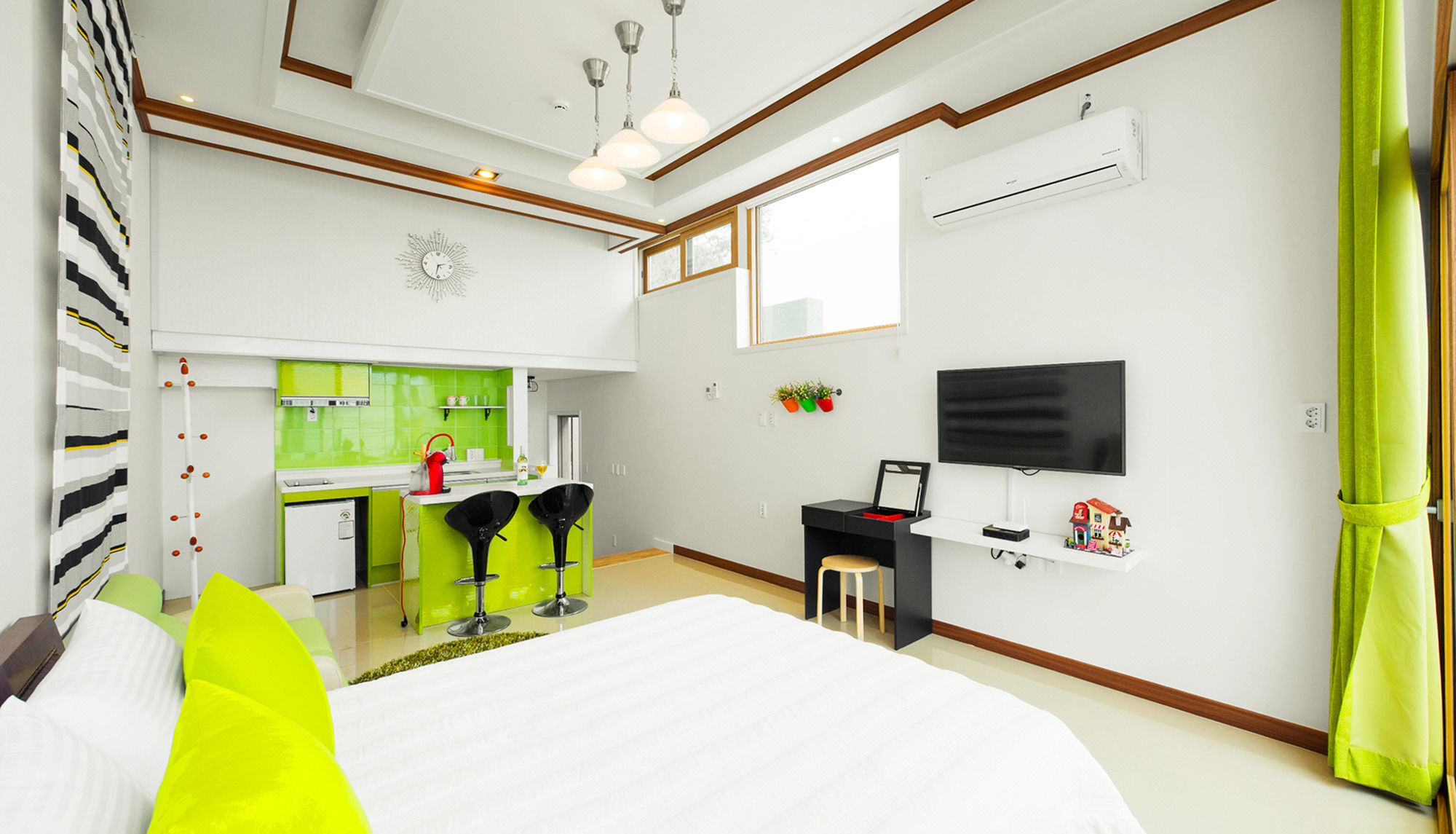 Sea & Pine Pension Namhae Bagian luar foto