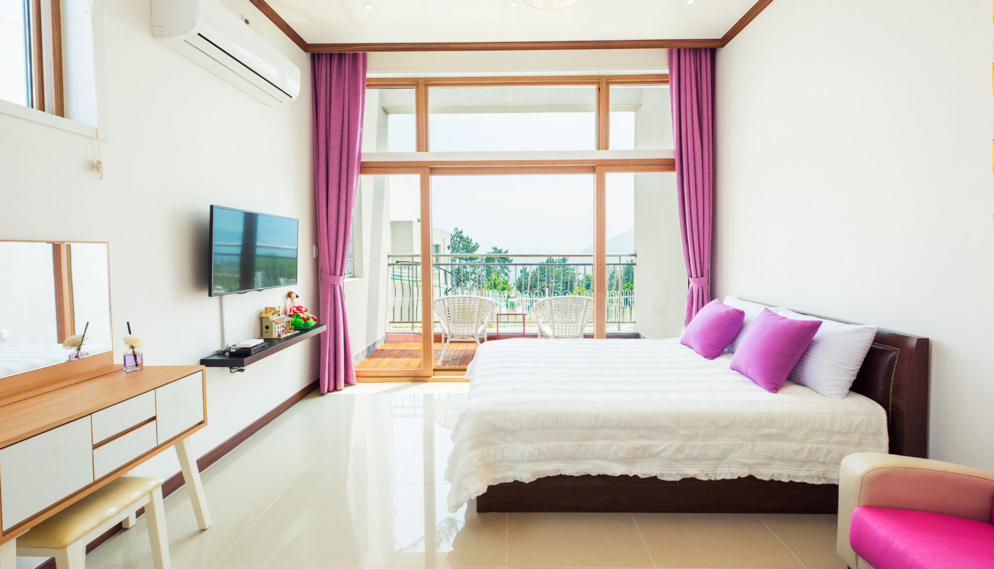 Sea & Pine Pension Namhae Bagian luar foto
